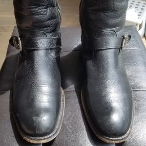 Frye Jackson Inside Boots